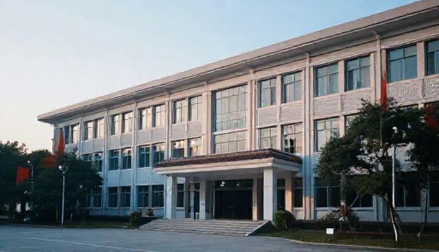 用户行为分析中点击率波动的具体原因解析